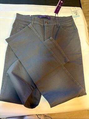 Gloria Vanderbilt Straight-Leg Jeans in Charcoal Gray